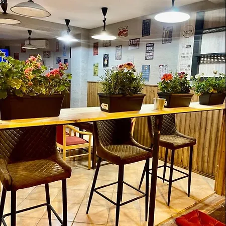 Loft Apart&hostal Albergue Lloret de Mar