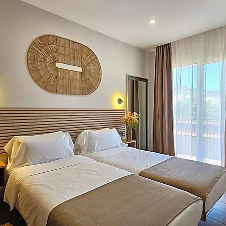 Loft Apart&hostal Alberg Lloret de Mar