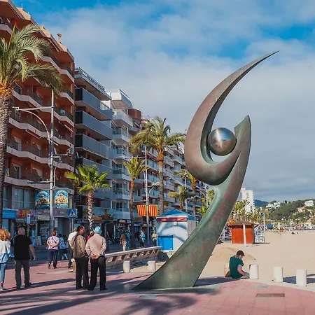 Albergue Loft Apart&hostal Lloret de Mar