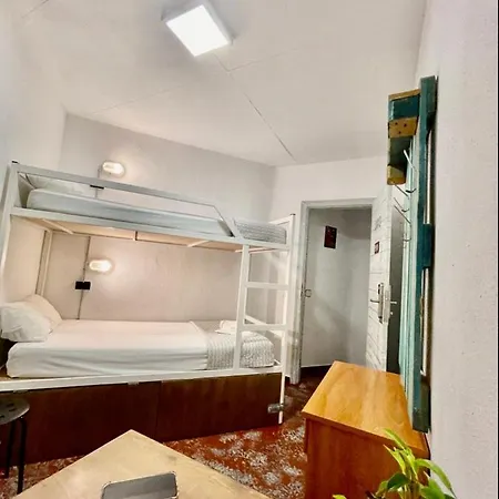 بيت شباب Loft Apart&hostal *