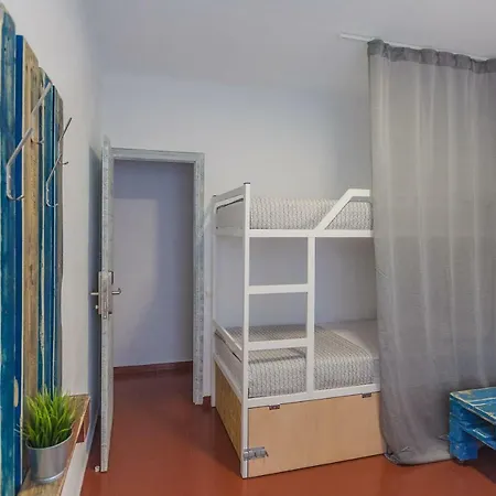 Loft Apart&hostal بيت شباب يوريت دي مار