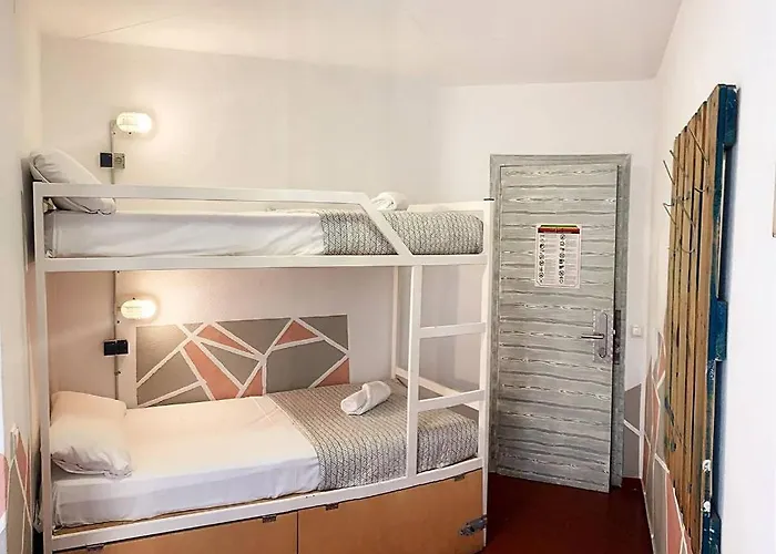 Auberge de jeunesse Loft Apart&hostal Lloret de Mar